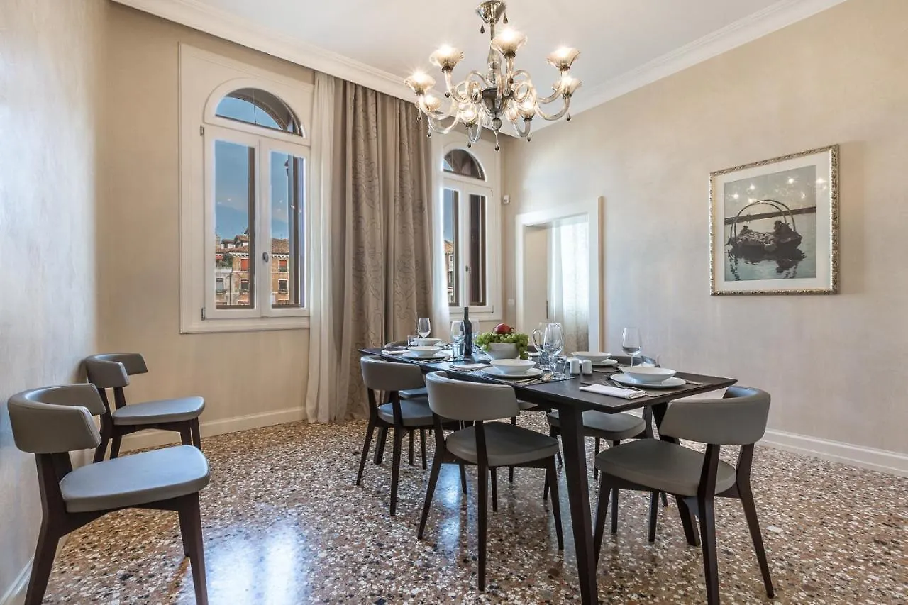 Apartment Ca' Mainella Grand Canal View 4 Bedrooms In Dorsoduro Venice Italy